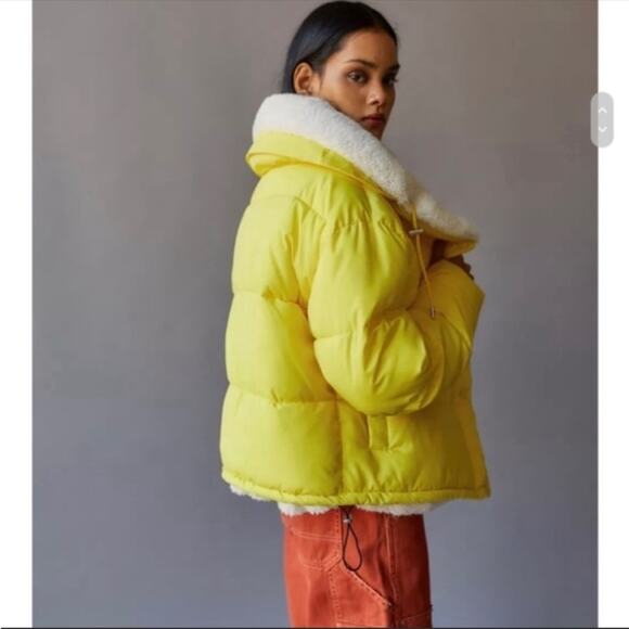 Urban Outfitters Neon Puffer Yellow Jacket Sherpa Lining NWT - Picture 6 of 8